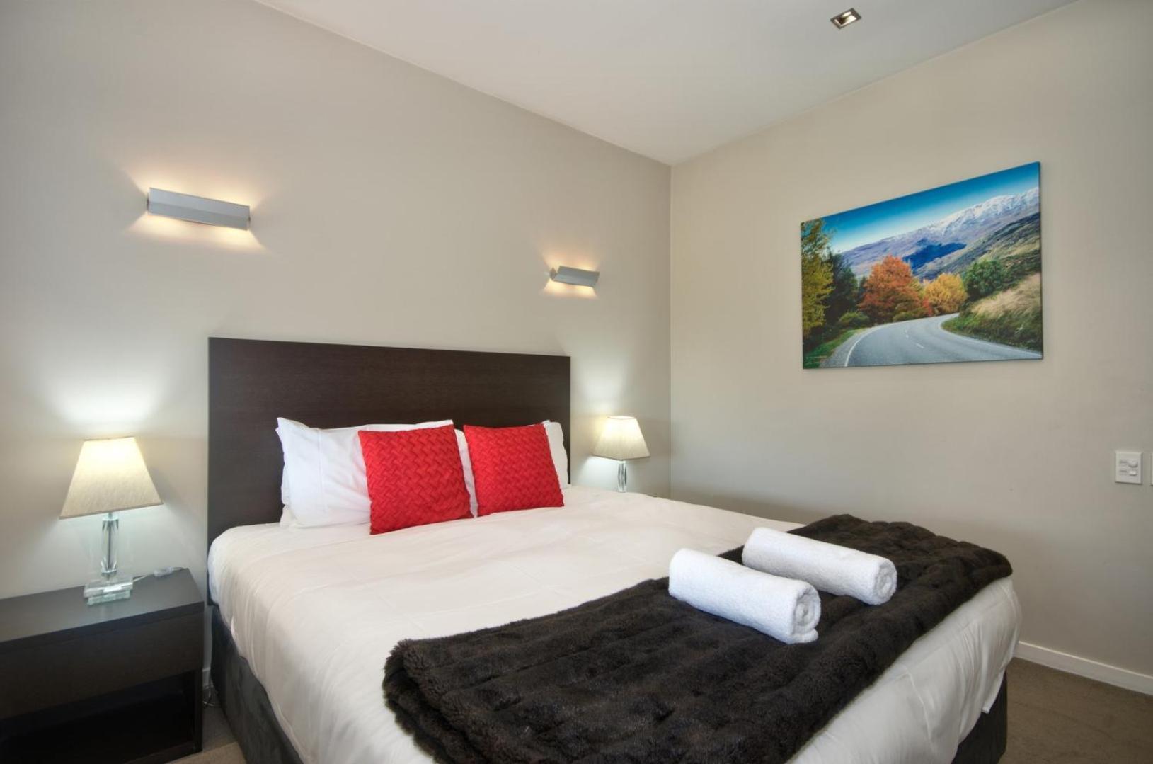 Pure Retreat Lake Views Квинстаун Экстерьер фото