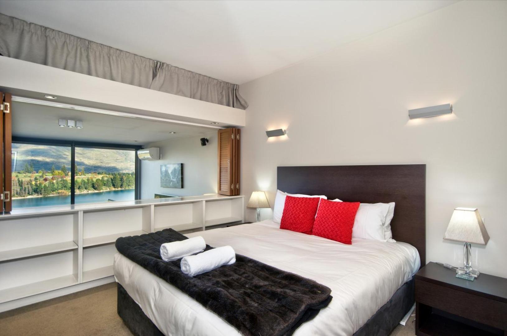 Pure Retreat Lake Views Квинстаун Экстерьер фото